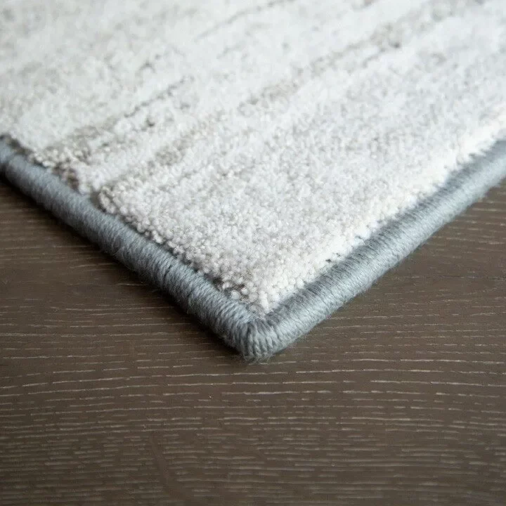 serging circle circle - The Floor Store